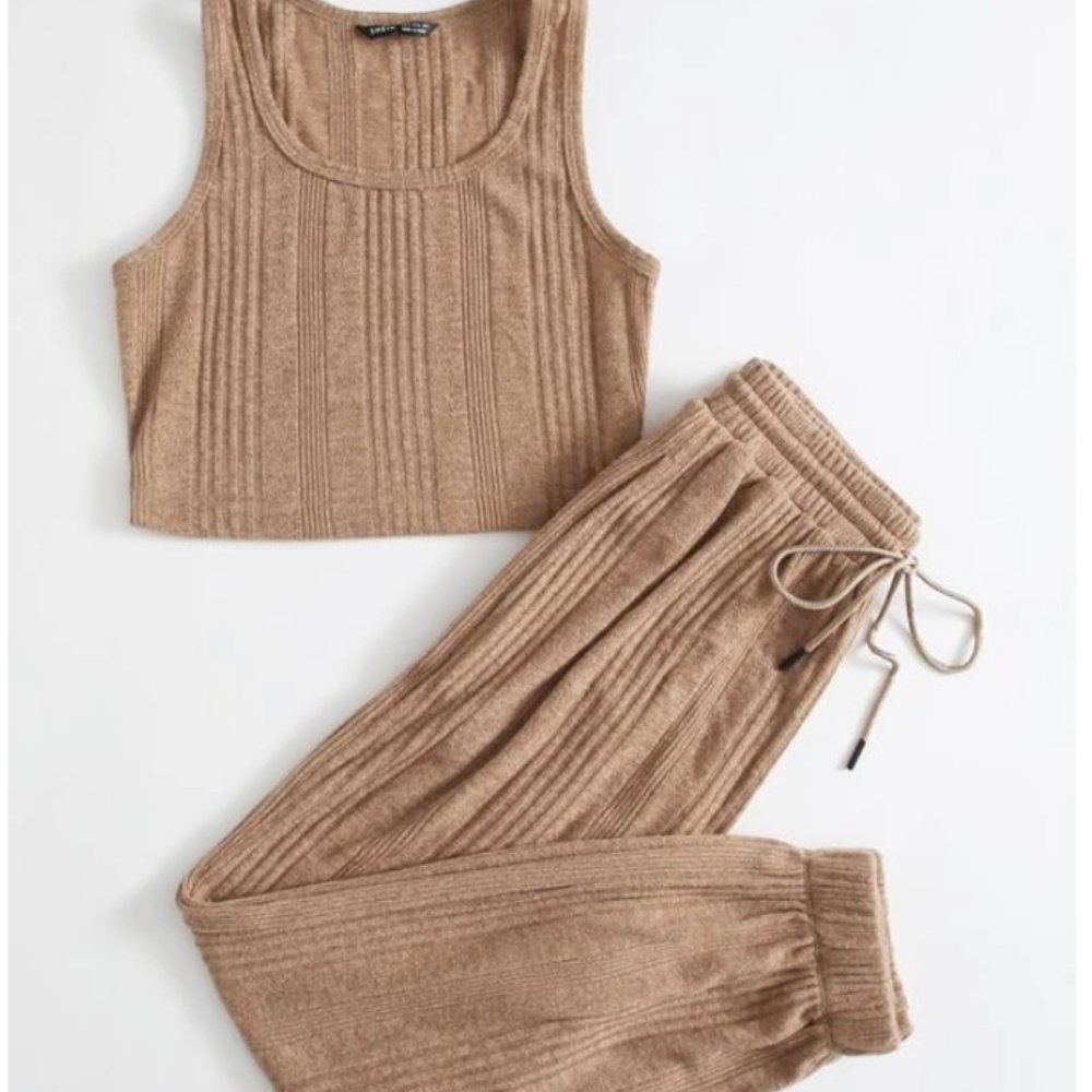SHEIN Crop Tank Top & Drawstring Sweatpants Set